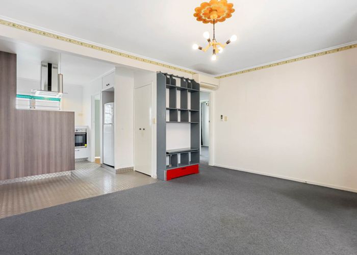  at 8/44 Pilkington Road, Mount Wellington, Auckland