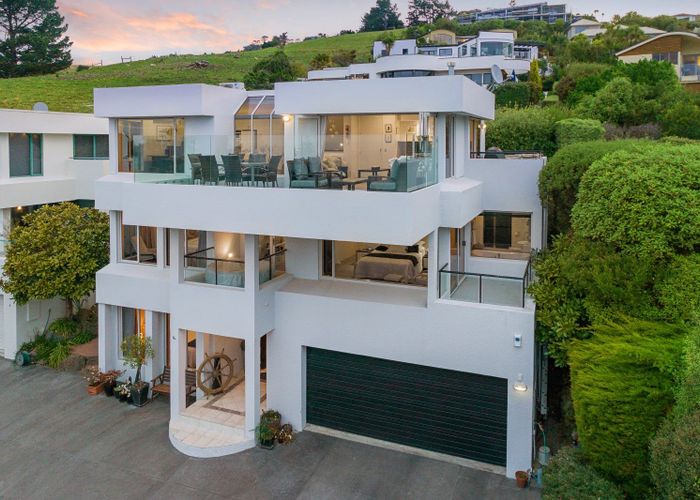  at 1/6 Horizon Heights, Redcliffs, Christchurch