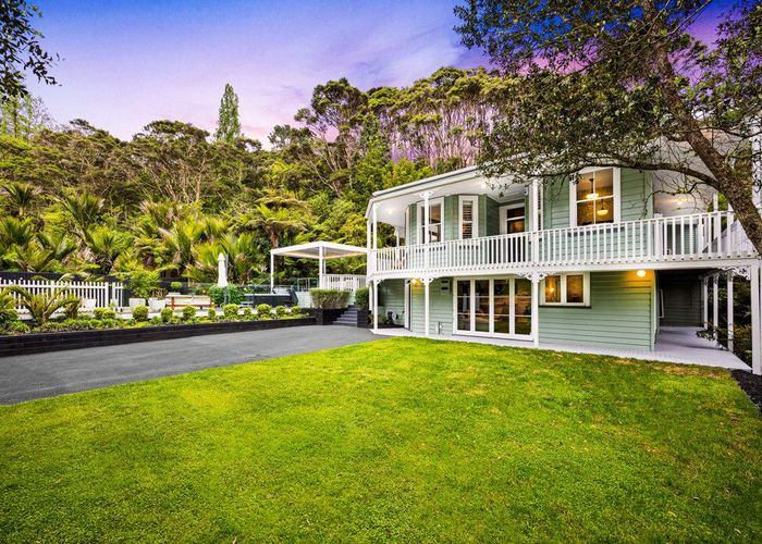  at 1-9 Deirdre Place, Titirangi, Waitakere City, Auckland