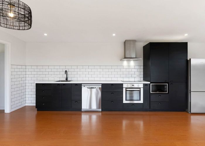  at 20 Hadfield Avenue, Waterview, Auckland City, Auckland