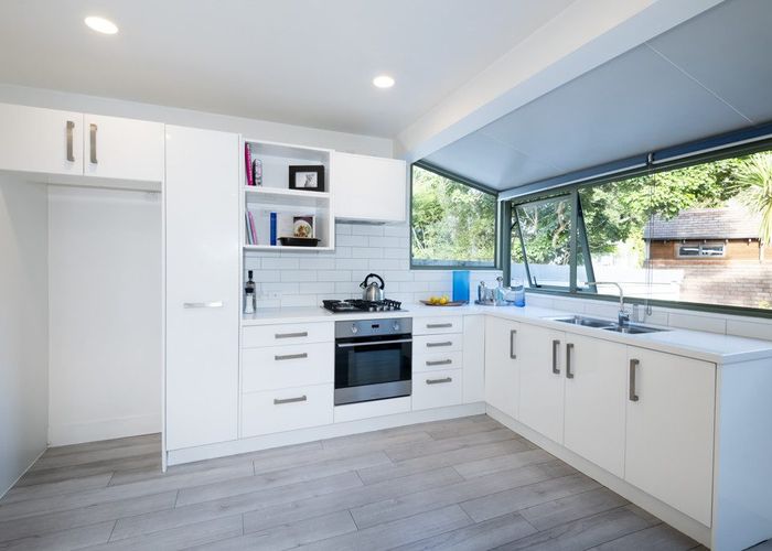  at 2/68 Hawera Road, Kohimarama, Auckland