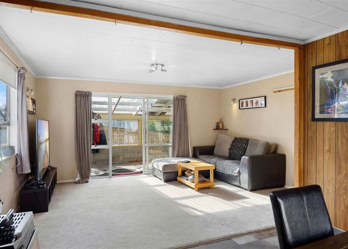  at 43 Dixie Street, Te Horo Beach