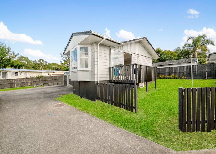  at 1/50A Weldene Avenue, Glenfield, North Shore City, Auckland