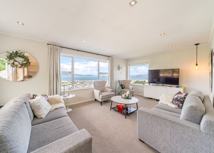 at 90A Dowse Drive, Maungaraki, Lower Hutt