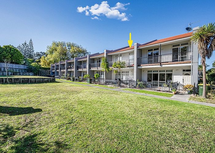  at 10/44 Carlos Drive, Flat Bush, Auckland