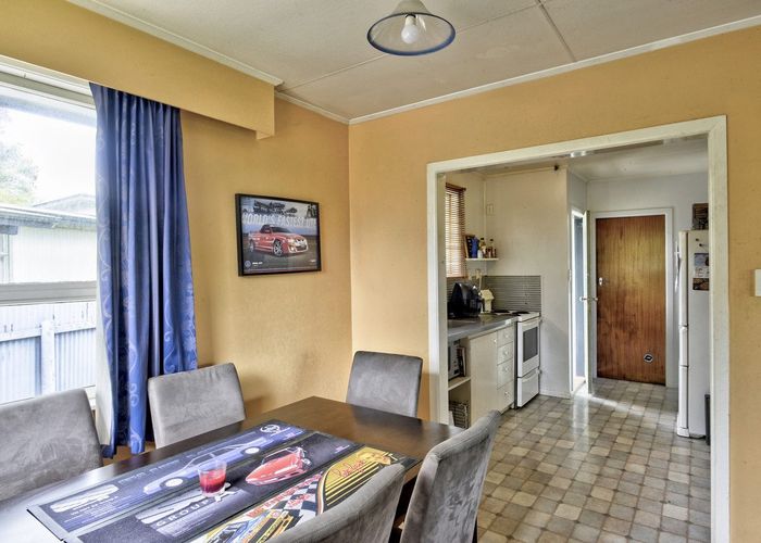  at 17 Fisher Place, Carterton