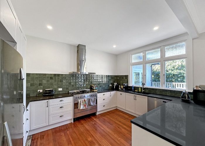  at 18 Maxwell Avenue, Durie Hill, Whanganui, Manawatu / Whanganui