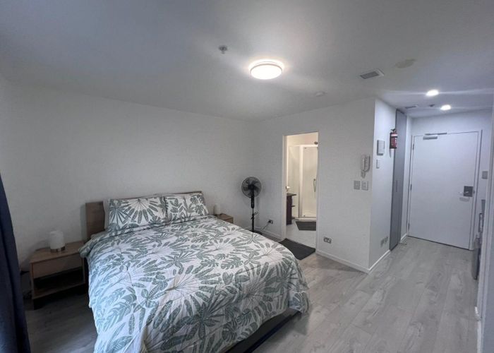  at 2D/17 Crown Lynn Place, New Lynn, Waitakere City, Auckland