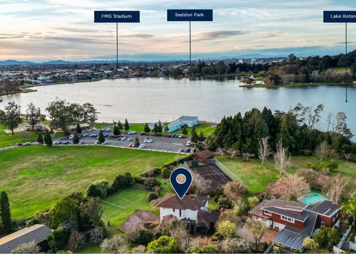  at 148 Lake Crescent, Hamilton Lake, Hamilton, Waikato