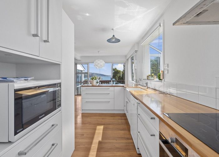  at 36 Roys Road, Plimmerton, Porirua