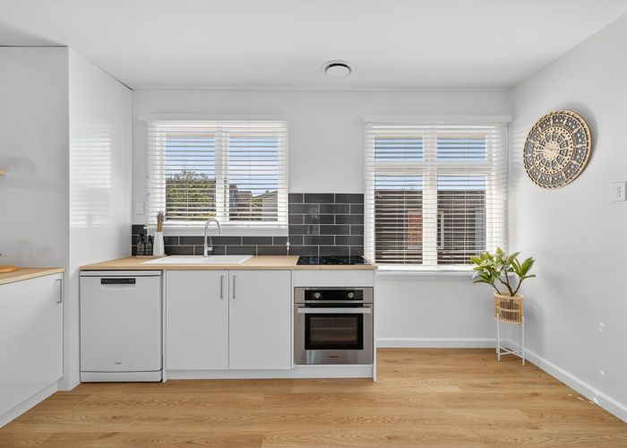  at 52 Epsom Road, Sockburn, Christchurch City, Canterbury