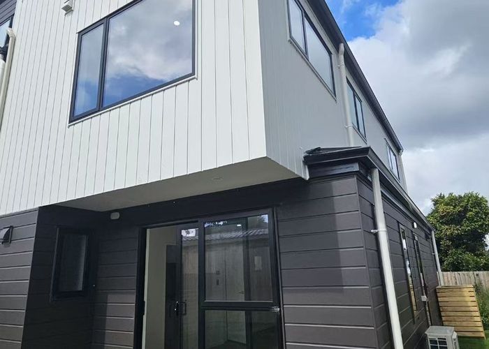  at 25E Archmillen Avenue, Pakuranga Heights, Manukau City, Auckland