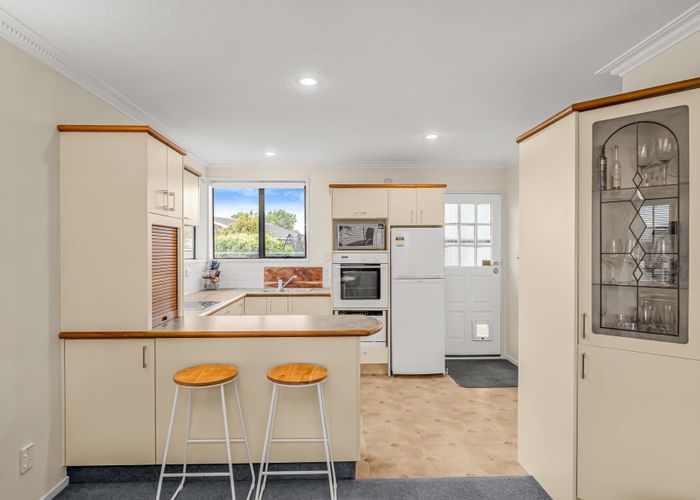  at 10 Veitches Road, Casebrook, Christchurch City, Canterbury