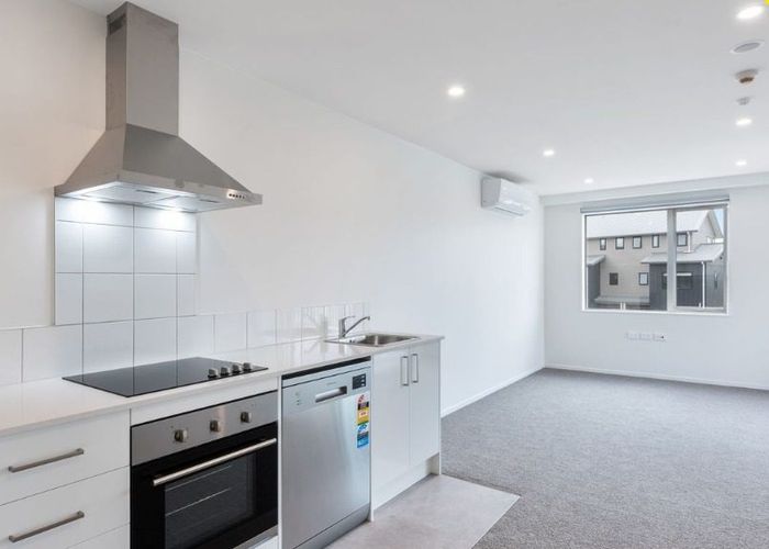  at 206/28B Eileen Newey Place, Henderson, Waitakere City, Auckland