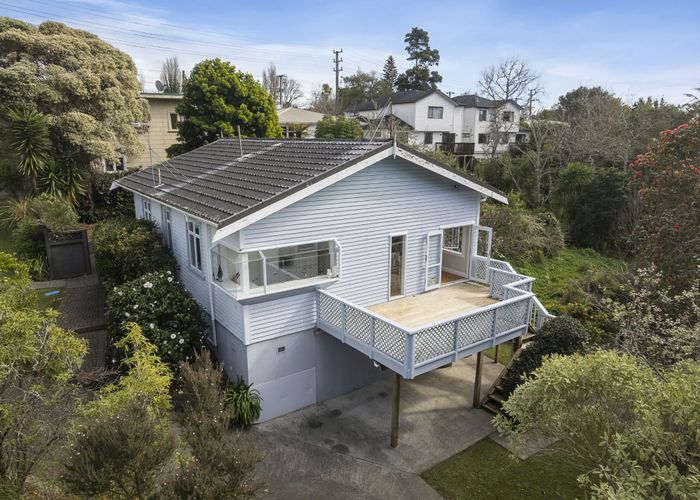  at 1/76 Glendale Road, Glen Eden, Auckland
