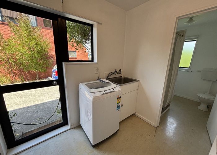  at 2/111 Clarence Street, Riccarton, Christchurch City, Canterbury