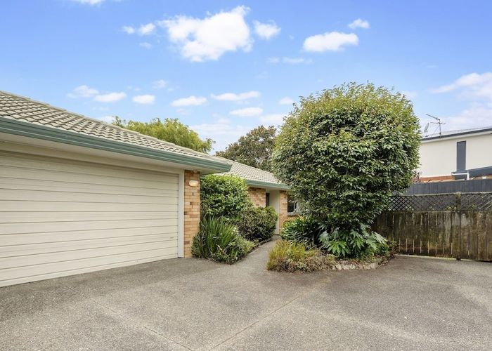 at 66C Moana Avenue, One Tree Hill, Auckland