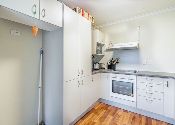  at 54 Avon Road, Clifton, Invercargill
