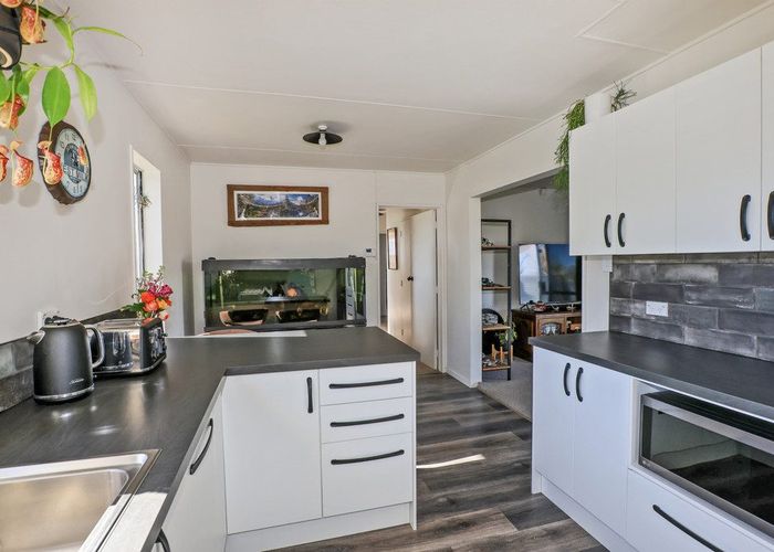  at 16 Scott Drive, Flaxmere, Hastings, Hawke's Bay