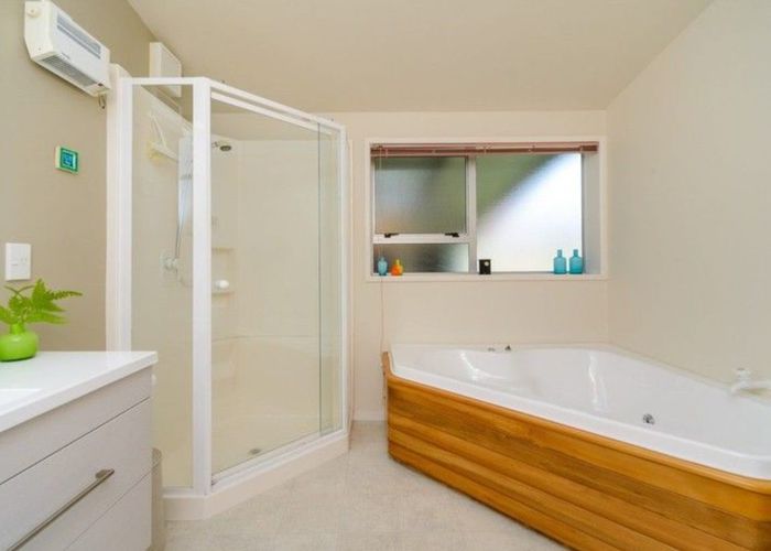  at 6 Dunk Place, Milson, Palmerston North, Manawatu / Whanganui