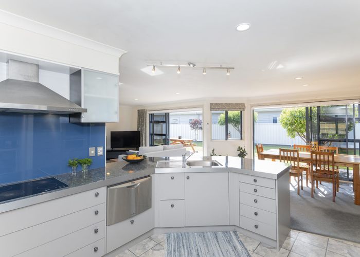  at 4 Margaret Place, Lytton West, Gisborne