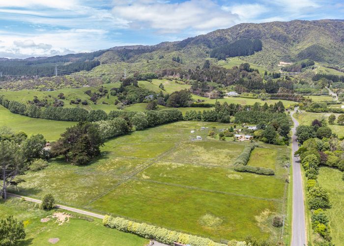  at 27 Terrace Road, Reikorangi