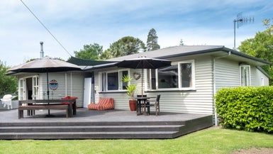  at 1008 Caroline Road, Mayfair, Hastings