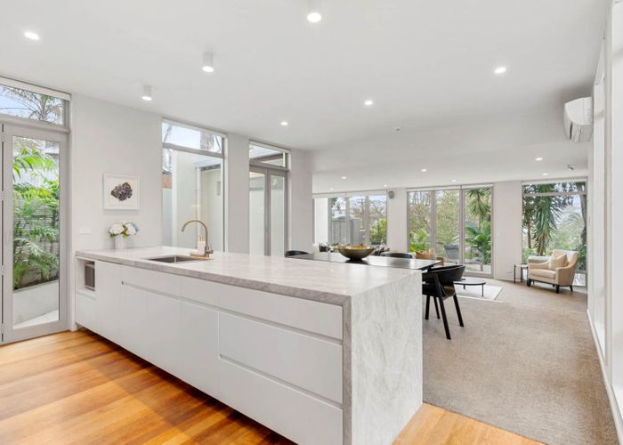  at 54a Penzance Road, Mairangi Bay, North Shore City, Auckland
