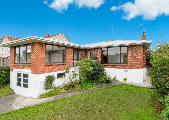  at 133 White Swan Road, Mount Roskill, Auckland City, Auckland