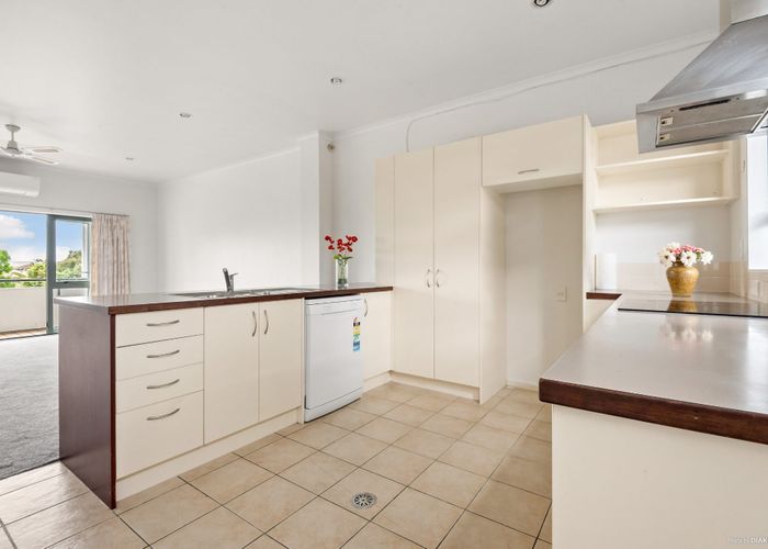  at 21/150 Chapel Road, Flat Bush, Auckland