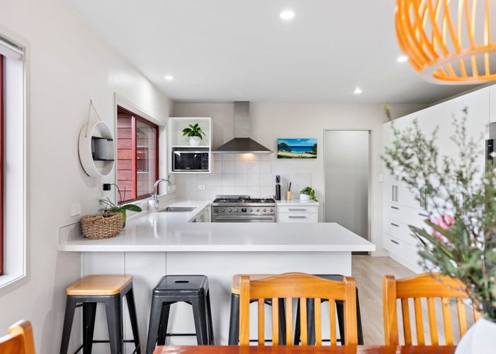  at 128 Te Wharau Drive, Greenhithe, North Shore City, Auckland