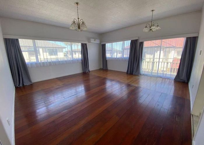  at 49 Donovan Street, Blockhouse Bay, Auckland City, Auckland