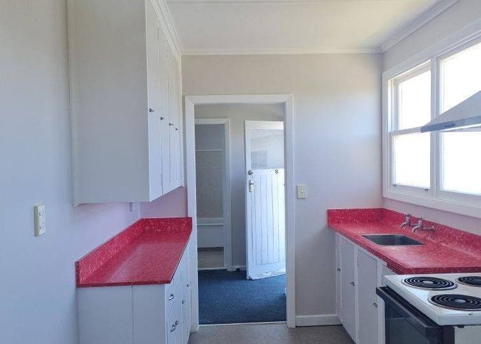  at 8/6A Durie Street, Durie Hill, Whanganui, Manawatu / Whanganui