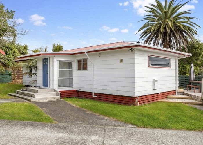  at 40 Hinerau Street, Henderson, Waitakere City, Auckland