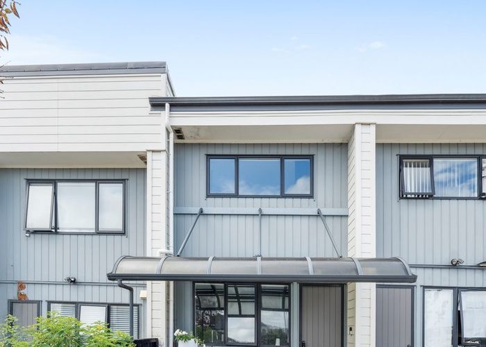  at 14 Routhmore Street, Flat Bush, Manukau City, Auckland
