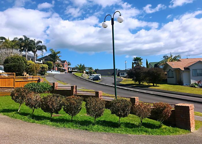  at 10 Bonnard Place, West Harbour, Auckland