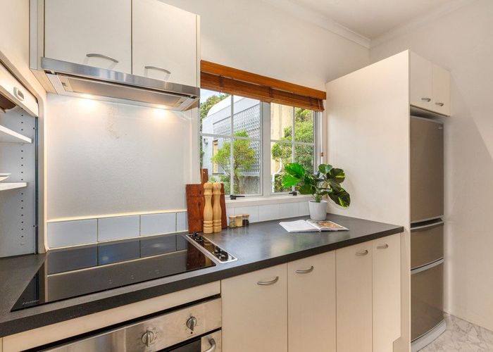  at 16/5 Malcolm Lane, Thorndon, Wellington, Wellington