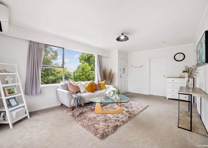  at 19/1 Kathleen street, Totara Vale, North Shore City, Auckland