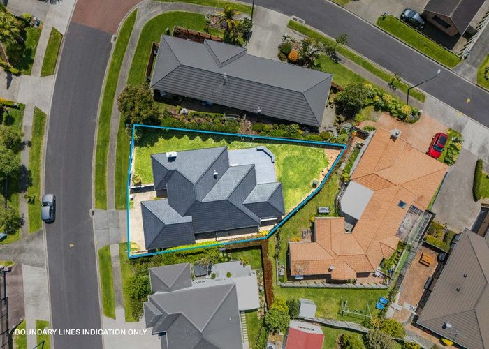  at 5 Phoenicia Court, The Gardens, Auckland