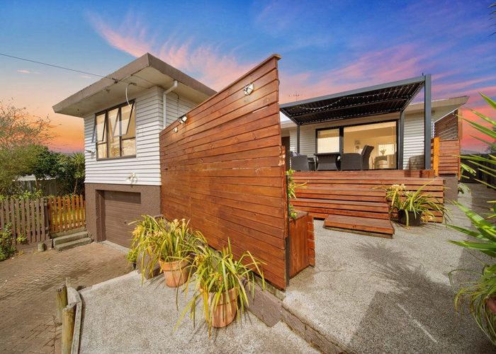  at 2/28 Christmas Road, Manurewa, Manukau City, Auckland