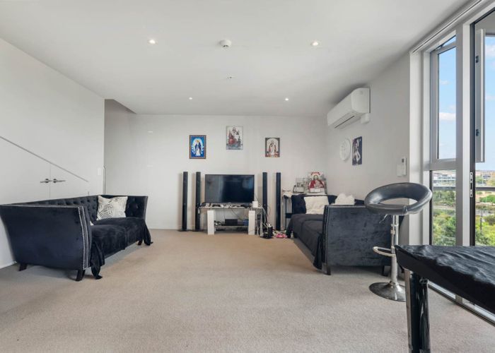  at 304/25 Don McKinnon Drive, Albany, North Shore City, Auckland