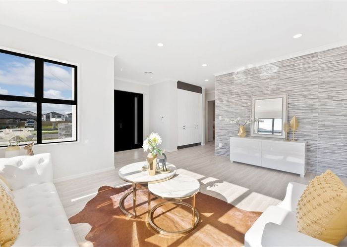  at 12 Freshland Drive, Flat Bush, Manukau City, Auckland