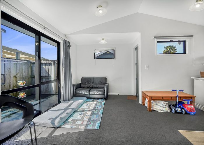  at 2/13 Lyon Street, Frankton, Hamilton, Waikato