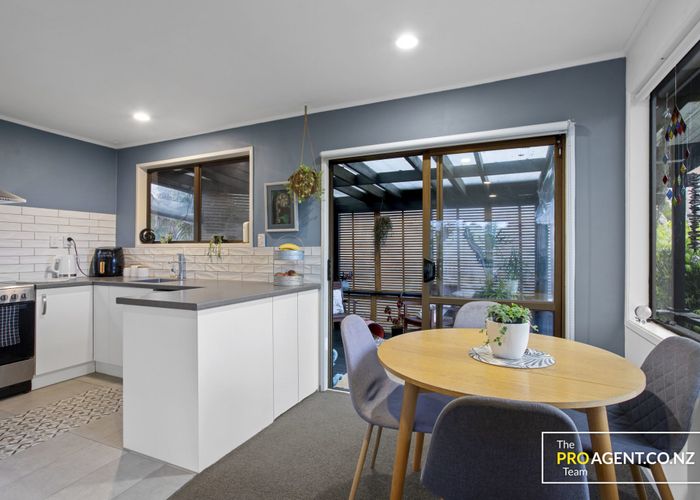  at 21B Glucina Place, Glen Eden, Auckland