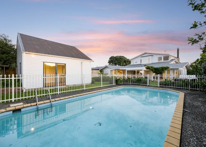  at 10 New Windsor Road, Avondale, Auckland City, Auckland