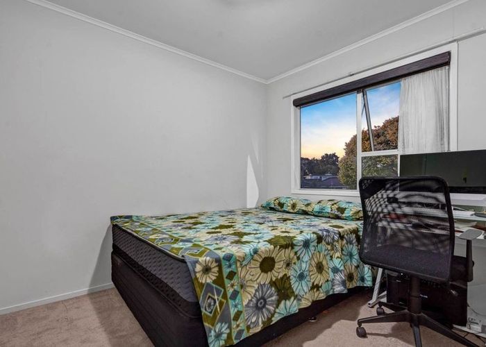  at 11 Fairdale Avenue, Red Hill, Papakura, Auckland