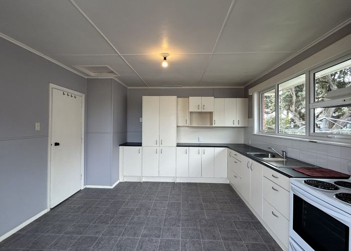  at 102 Miramar Ave, Miramar, Wellington, Wellington