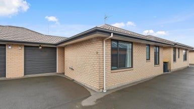  at 2/19 Tower Street, Hornby, Christchurch