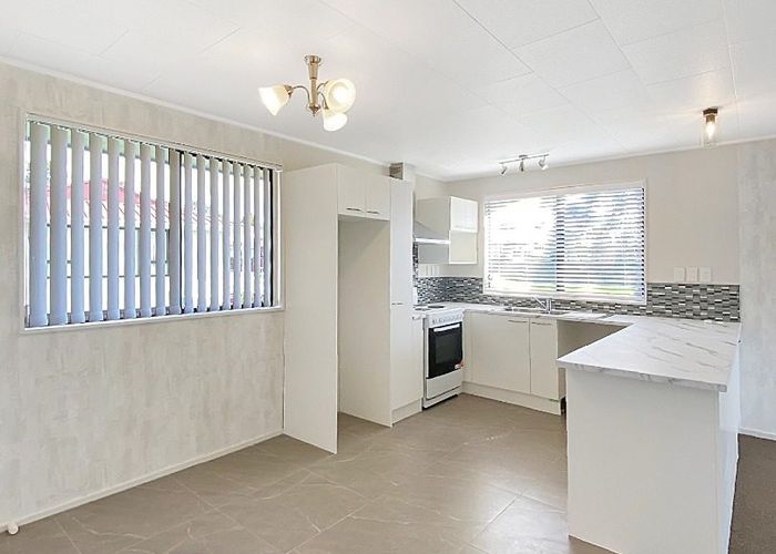  at 18 Glen Close, Glen Eden, Waitakere City, Auckland