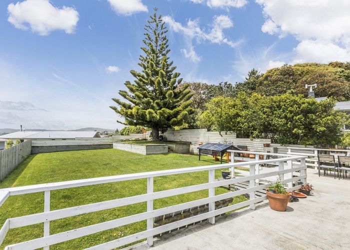  at 29 Tirowhanga Road, Paremata, Porirua, Wellington